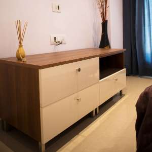 Chest of drawers perfect blend of look and functionality