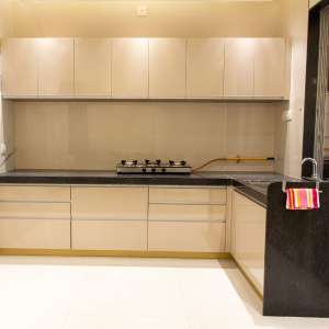 L shape kitchen lends perfectly as it works best for all kinds of space be it small, large or medium
