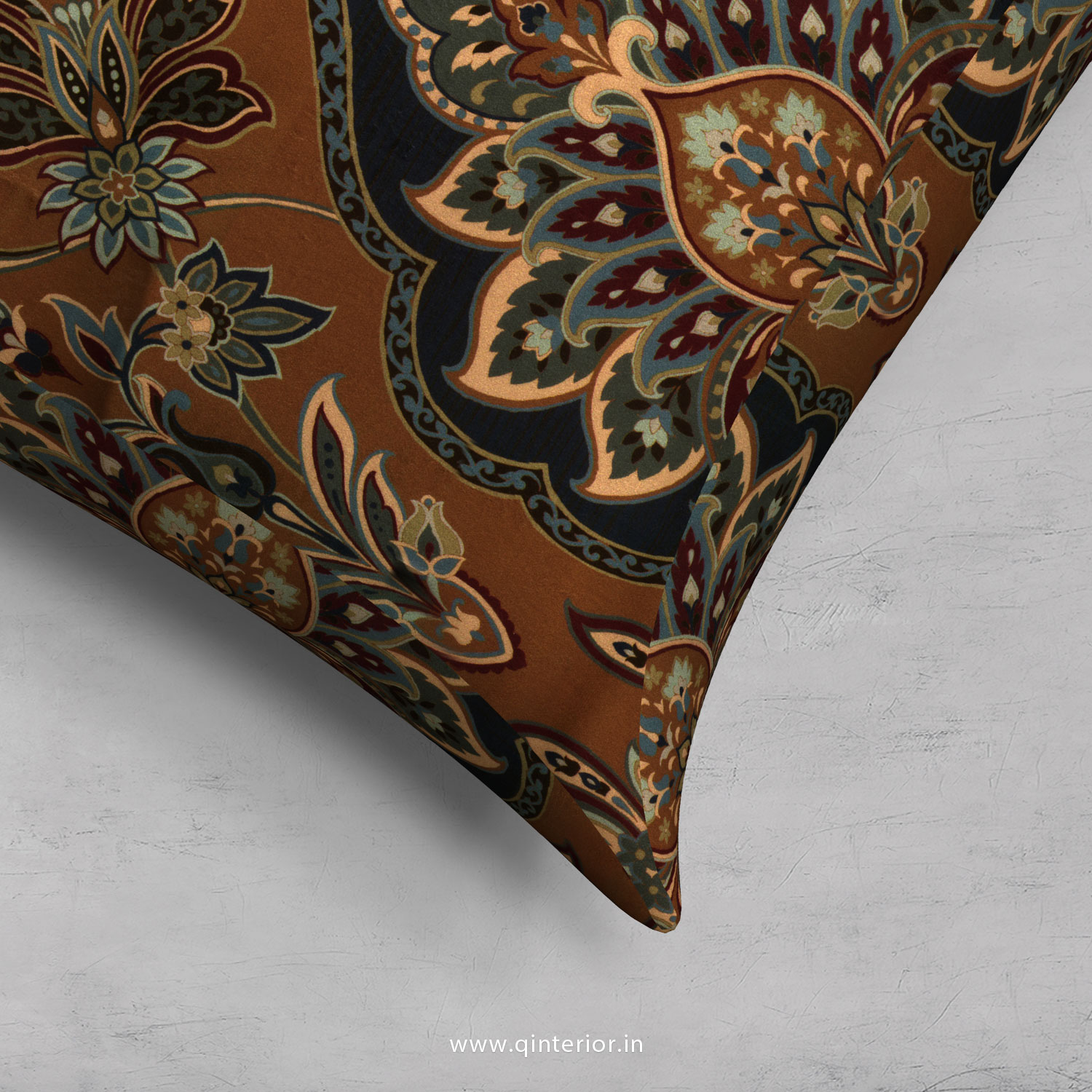 Cushion With Cushion Cover in Royal Velvet- CUS002 RV03