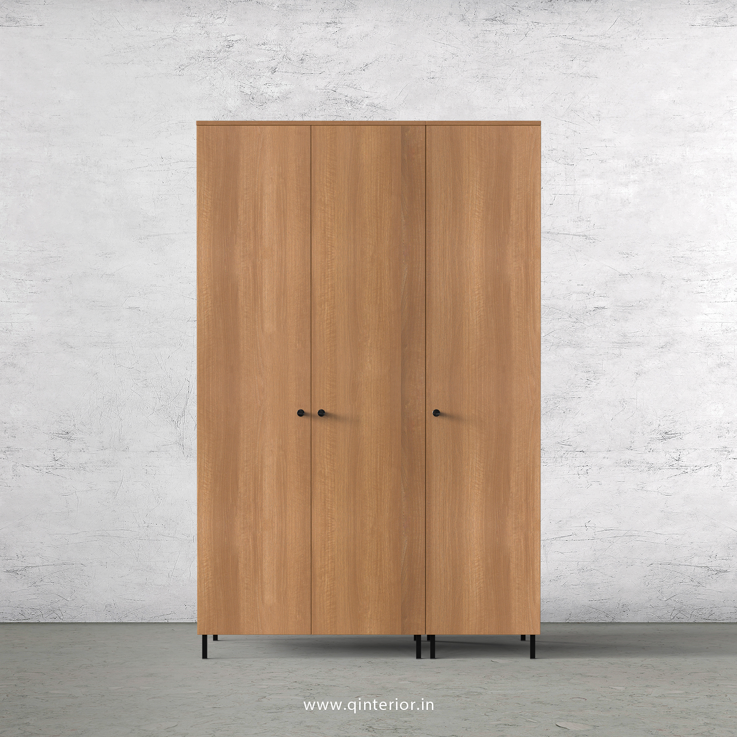 Stable 3 Door Wardrobe in Oak Finish – TWRD001 C2